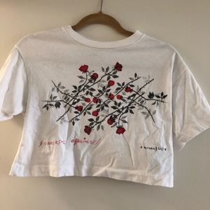 Cropped graphic t